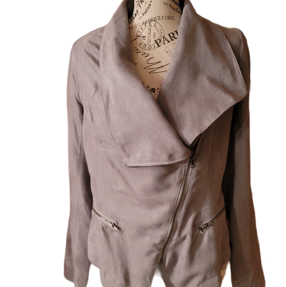 Jacket - Picture 2 of 8